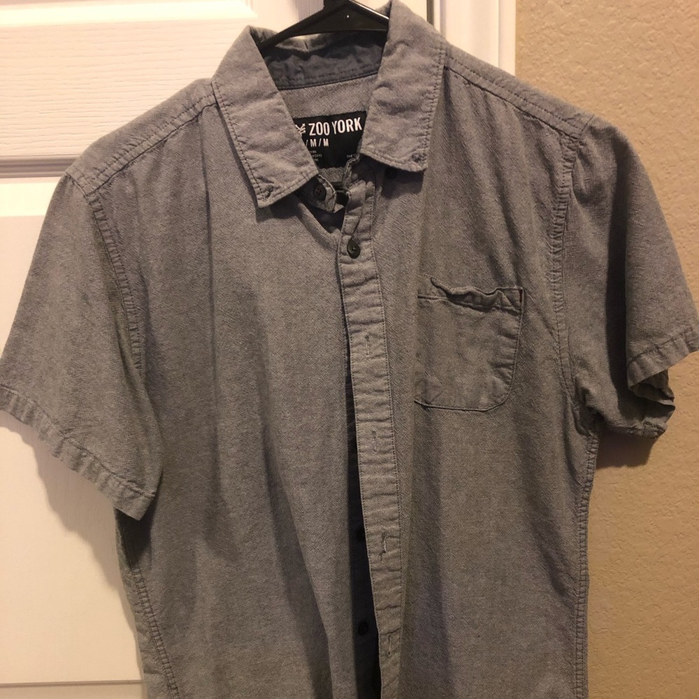 Grey Zoo York short sleeve button-up (Men’s M)